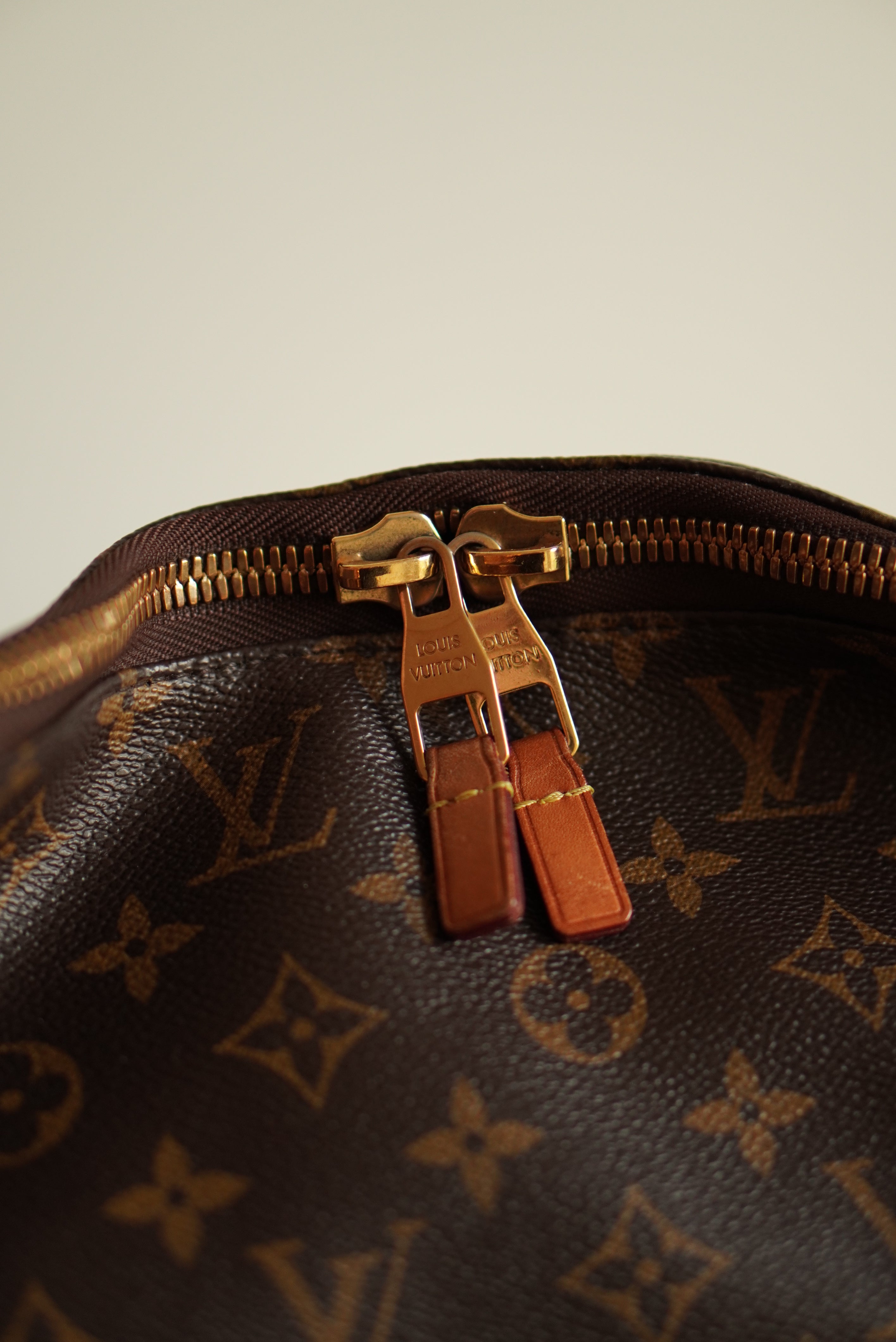 LOUIS VUITTON SULLY MM