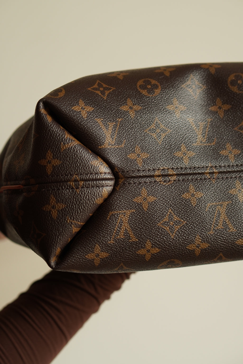 LOUIS VUITTON SULLY MM