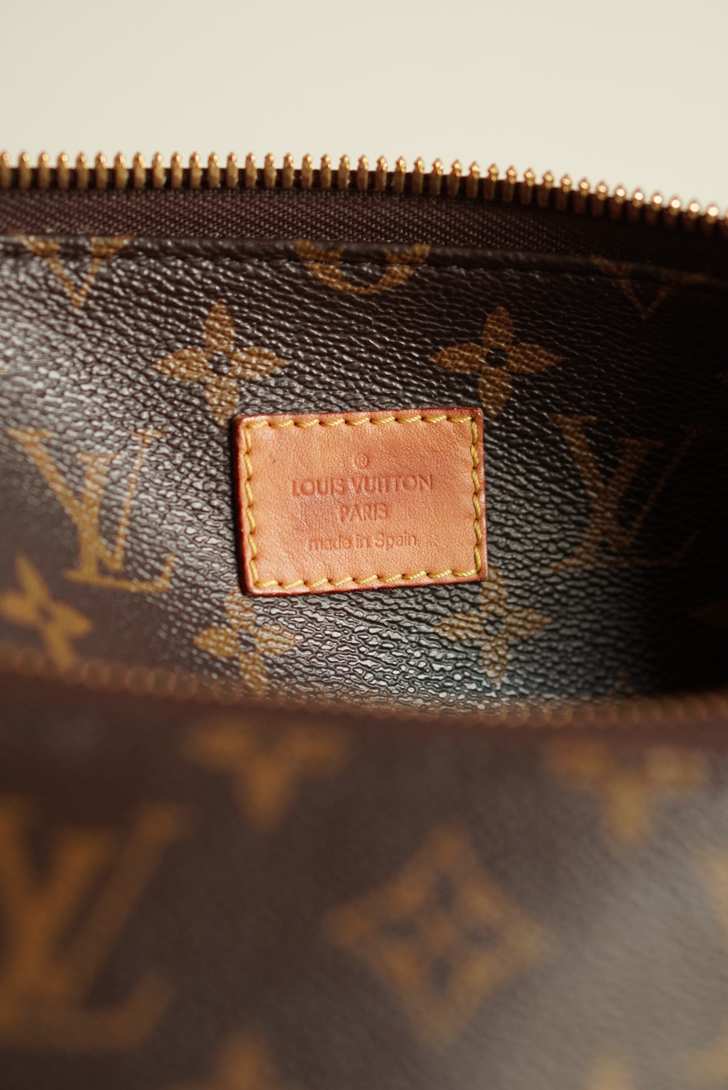 LOUIS VUITTON SULLY MM