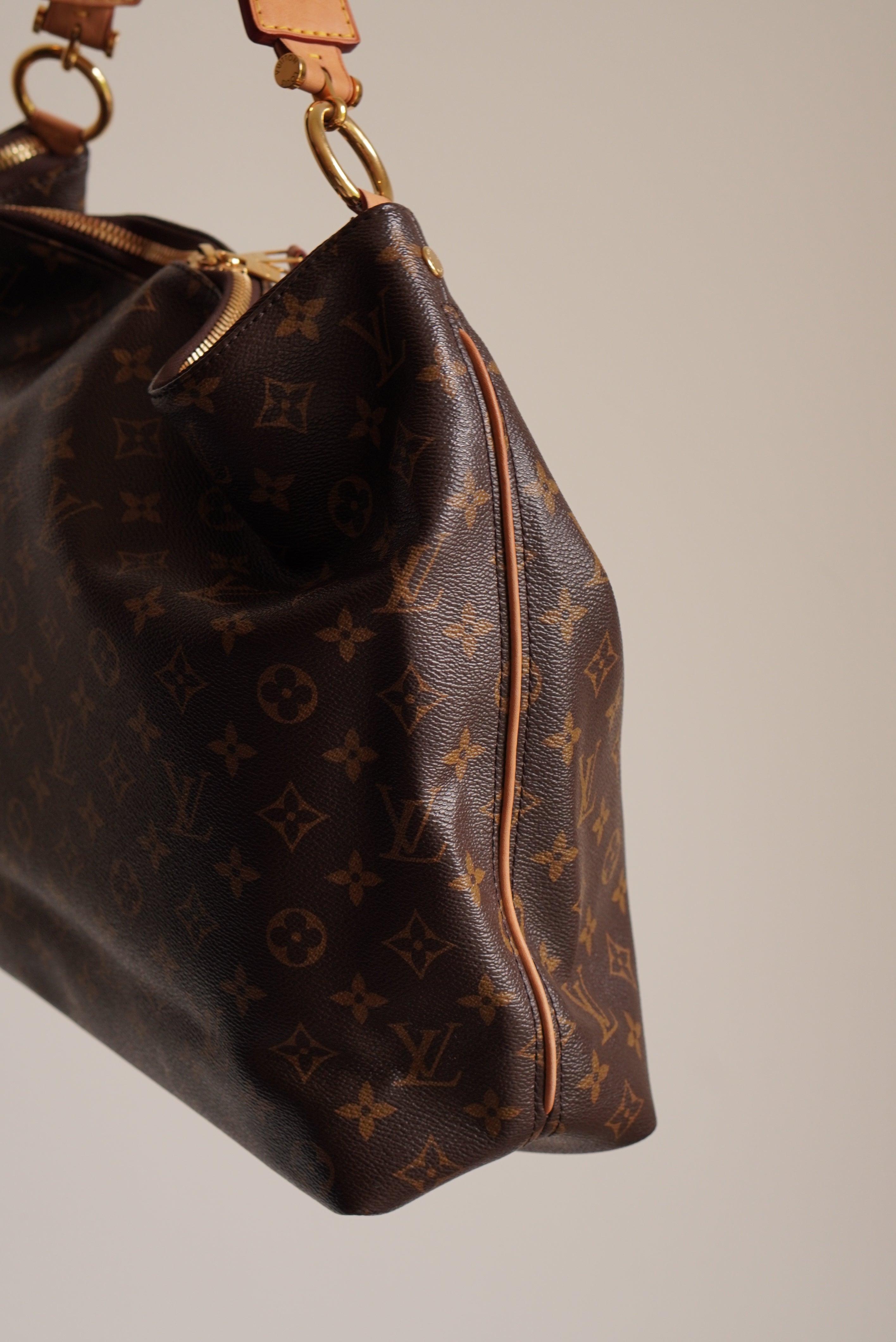 LOUIS VUITTON SULLY MM