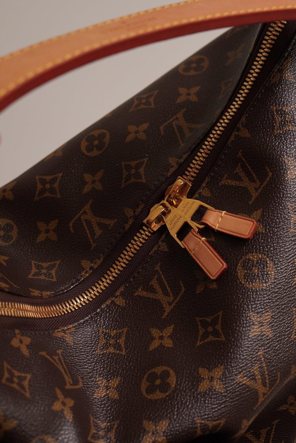 LOUIS VUITTON SULLY MM