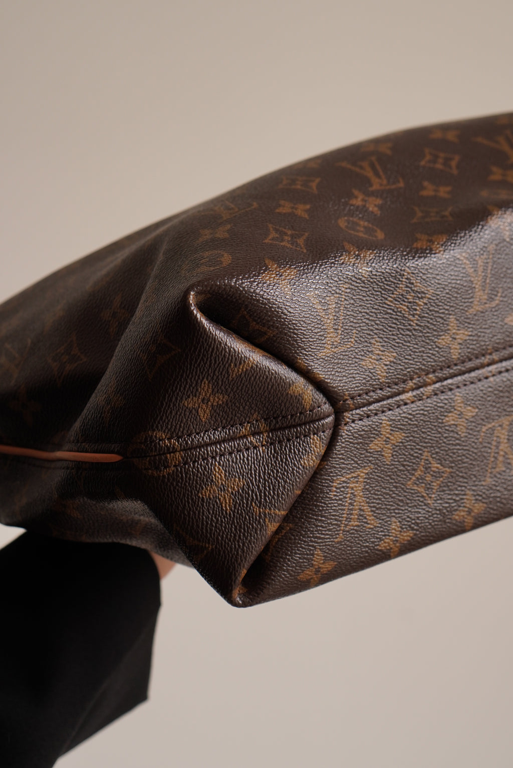 LOUIS VUITTON SULLY MM