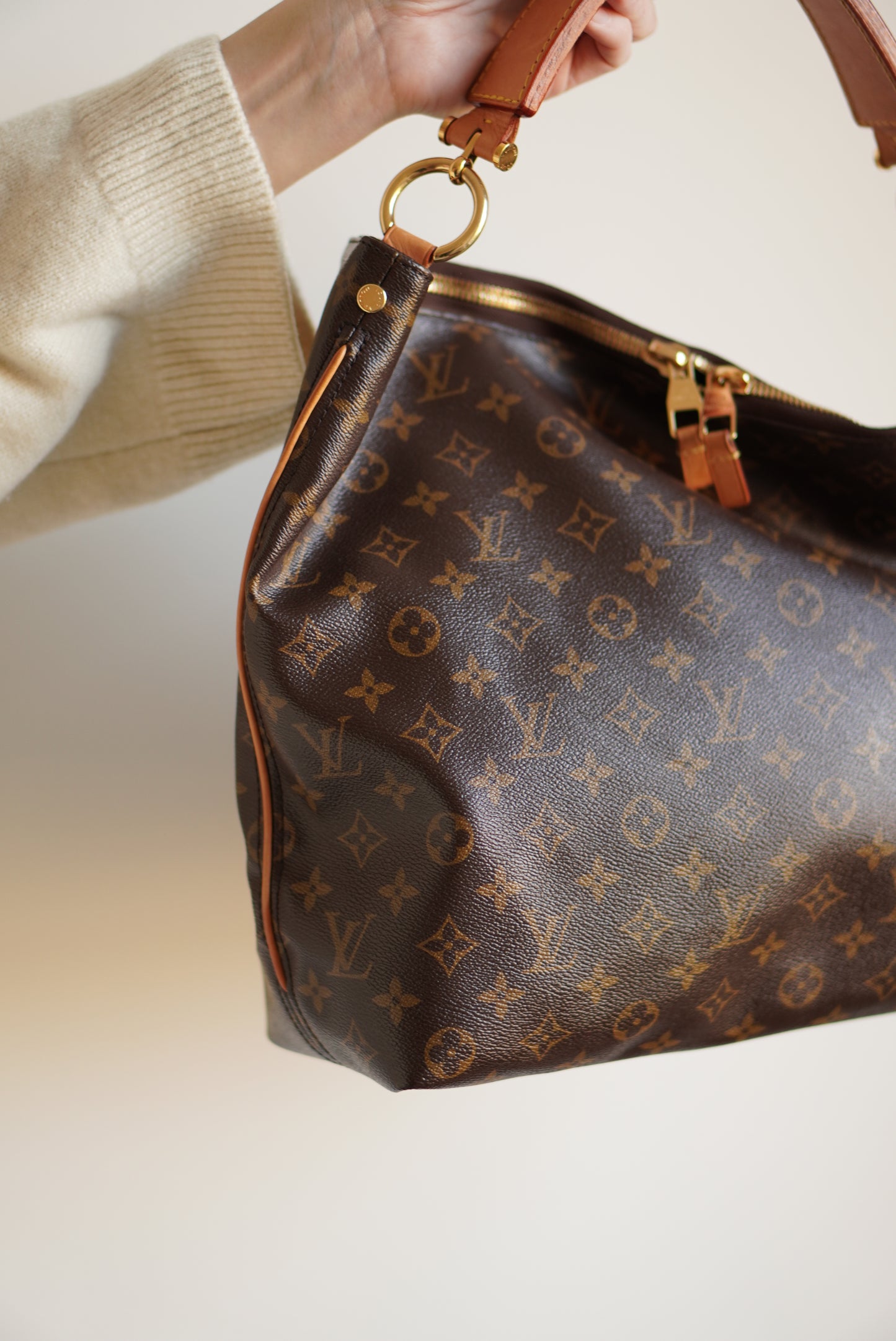 LOUIS VUITTON SULLY MM