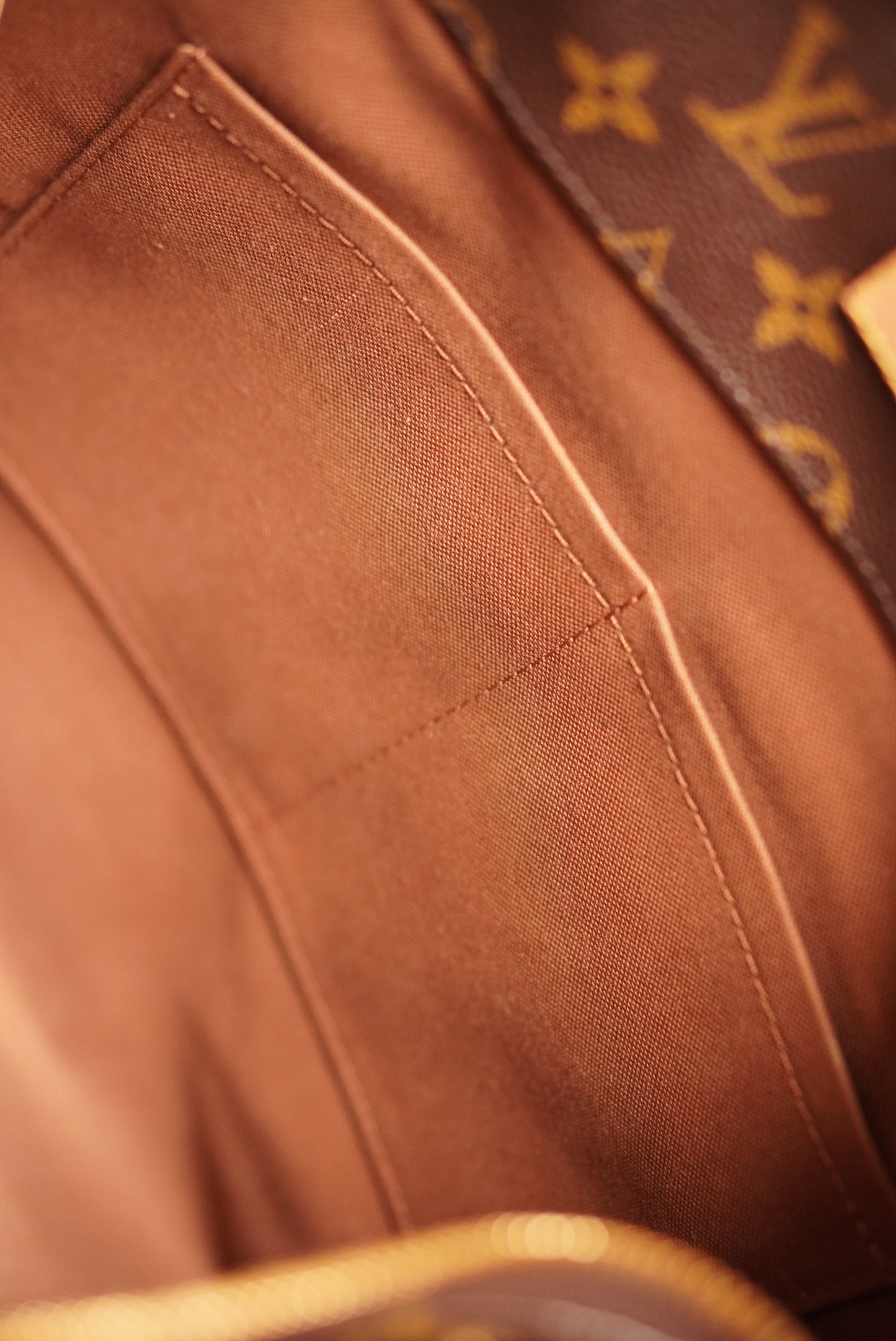 LOUIS VUITTON SULLY MM