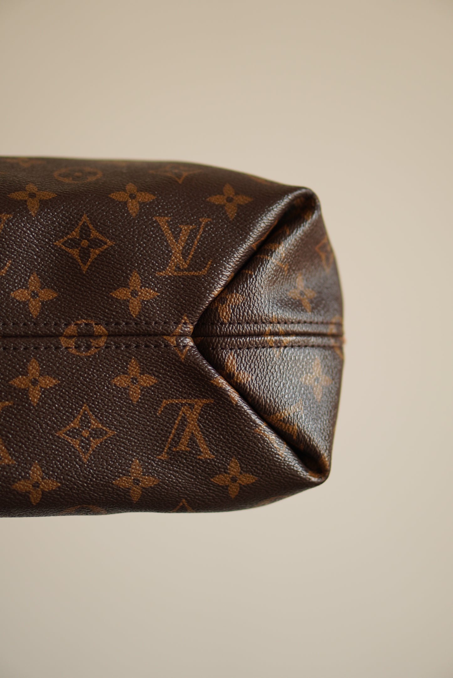 LOUIS VUITTON SULLY MM