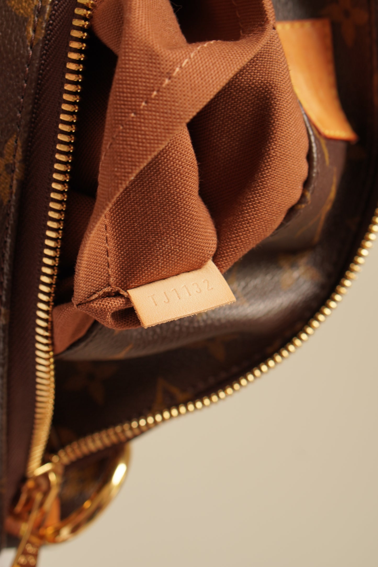 LOUIS VUITTON SULLY PM