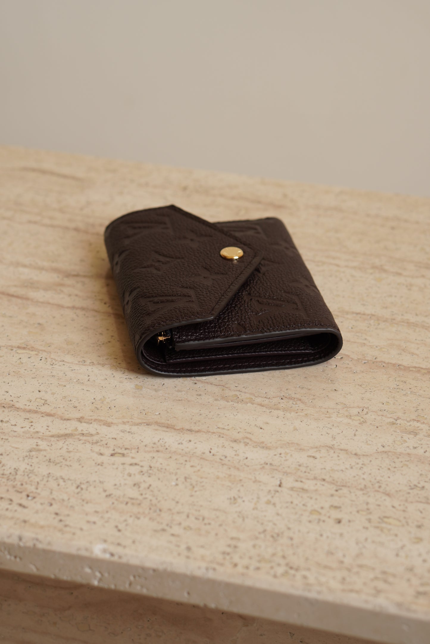 LOUIS VUITTON VICTORINE WALLET | CHOCOLATE