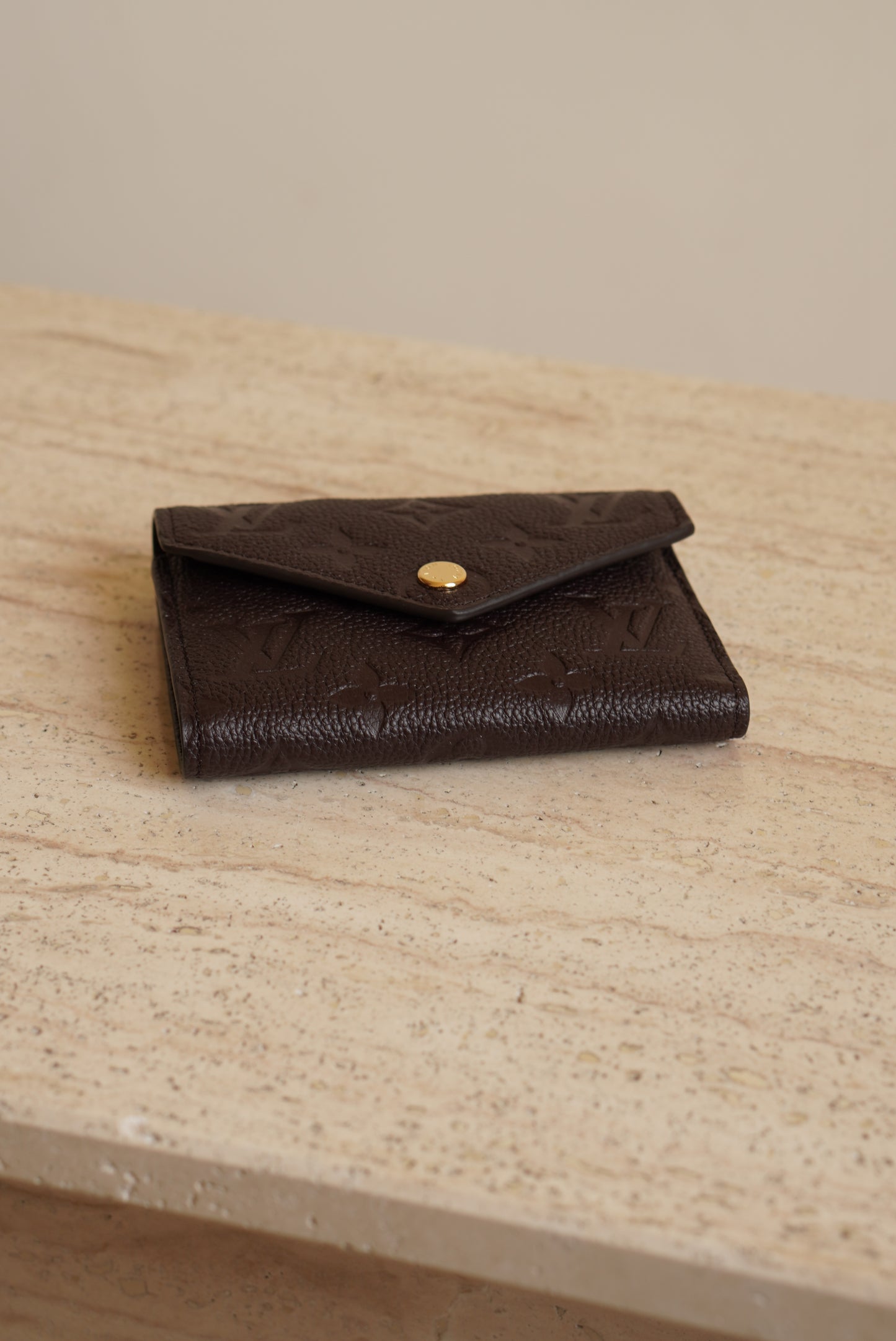 LOUIS VUITTON VICTORINE WALLET | CHOCOLATE