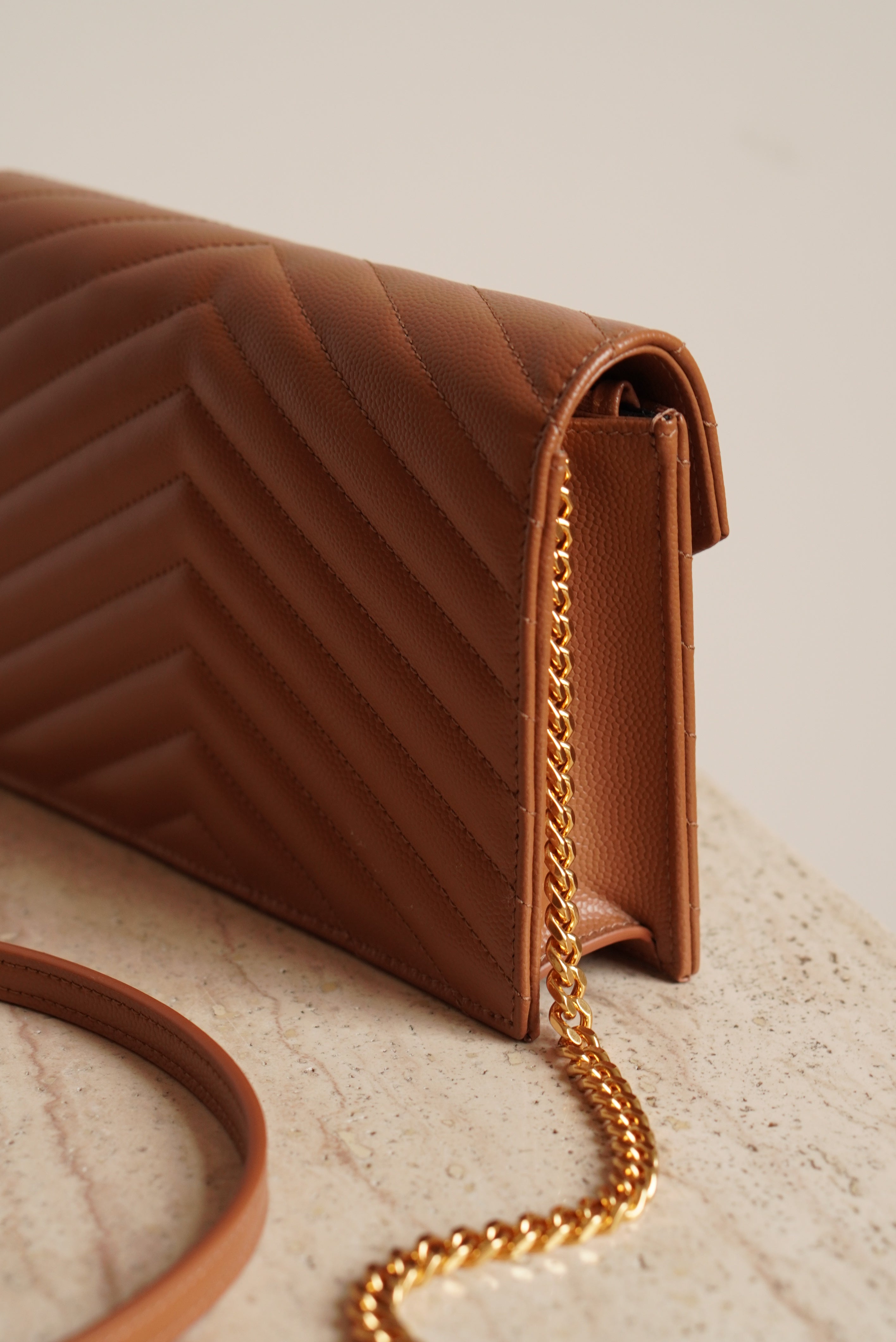 SAINT LAURENT CASSANDRE ENVELOPE CHAIN WALLET