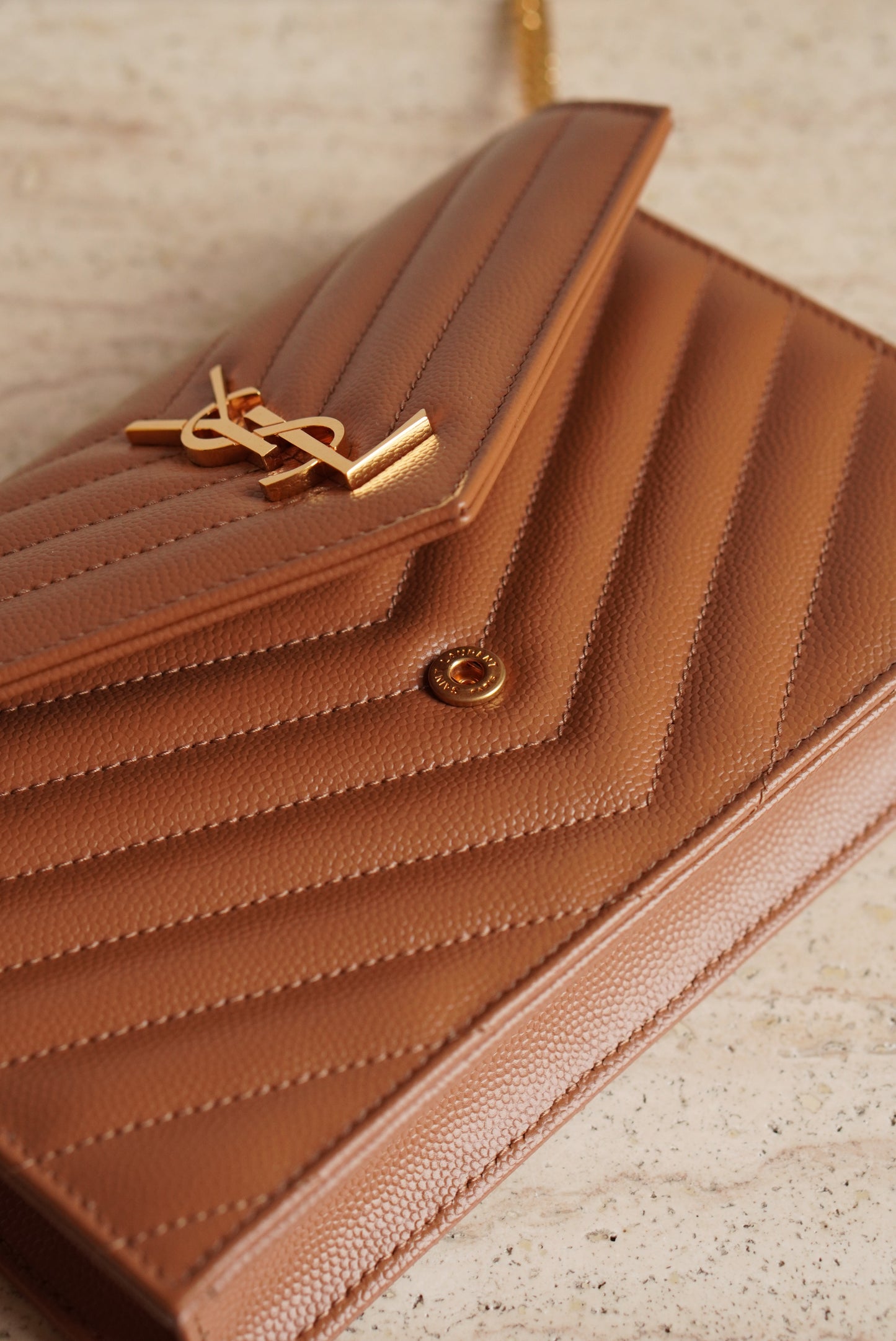 SAINT LAURENT CASSANDRE ENVELOPE CHAIN WALLET