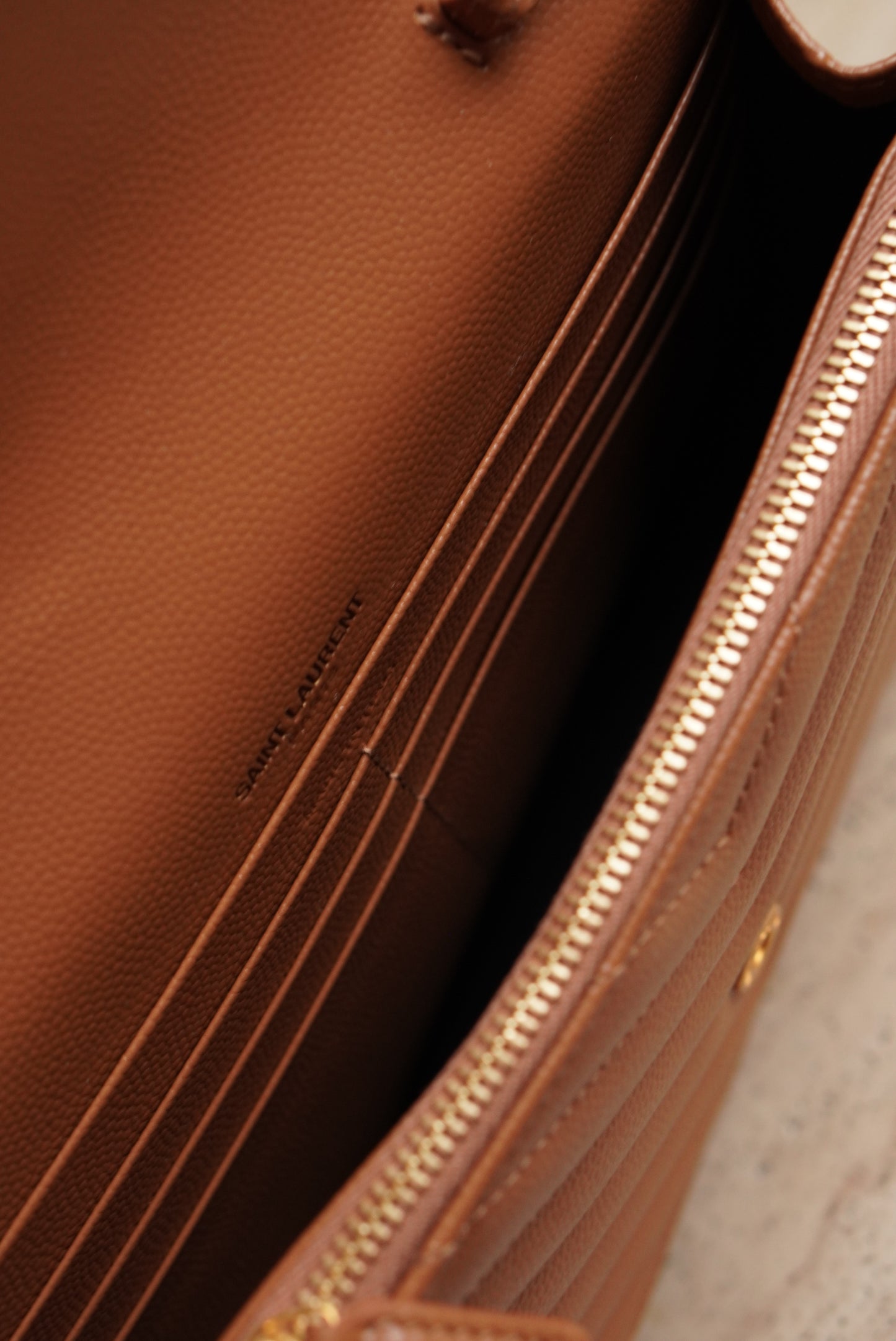 SAINT LAURENT CASSANDRE ENVELOPE CHAIN WALLET