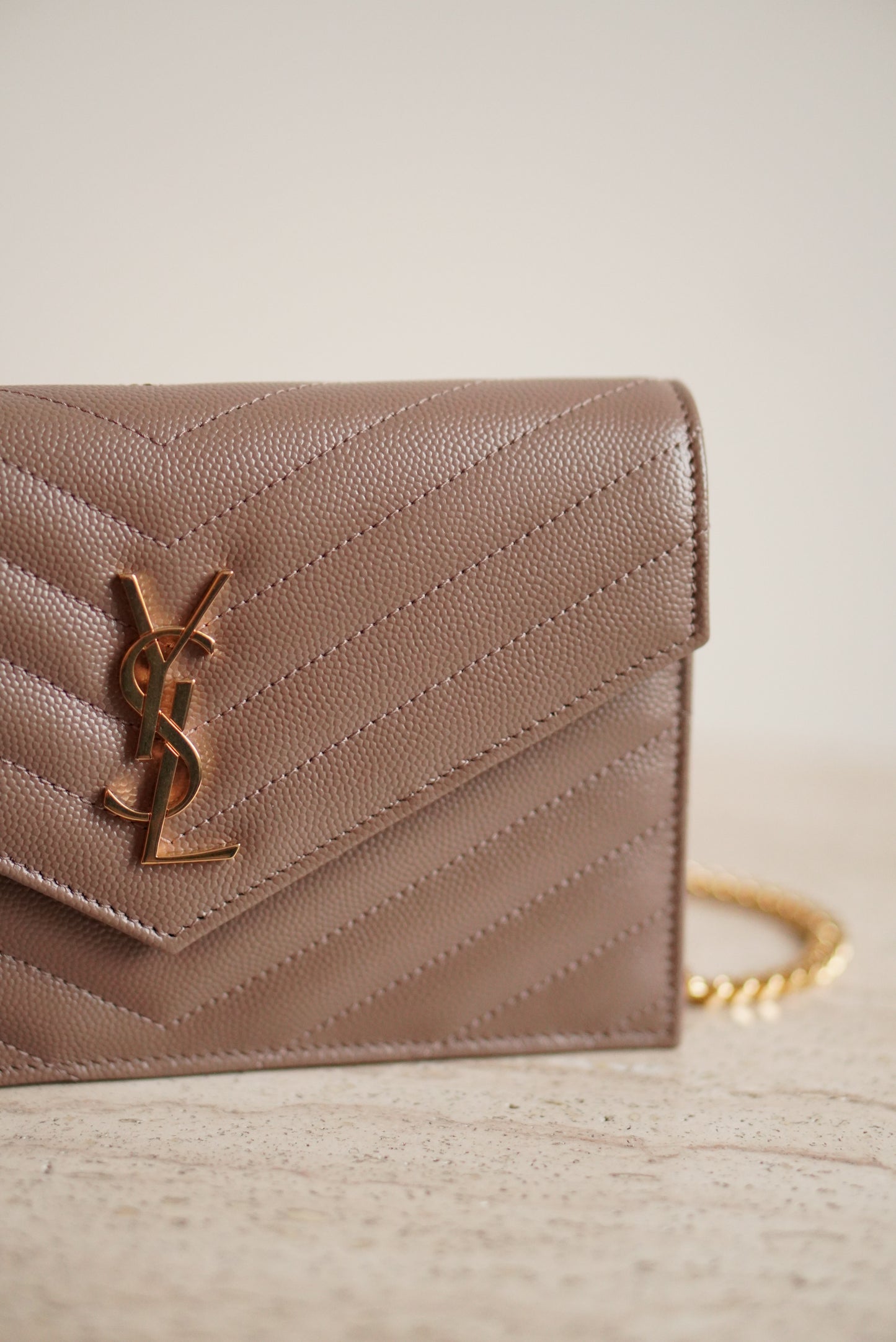 SAINT LAURENT CASSANDRE ENVELOPE CHAIN WALLET