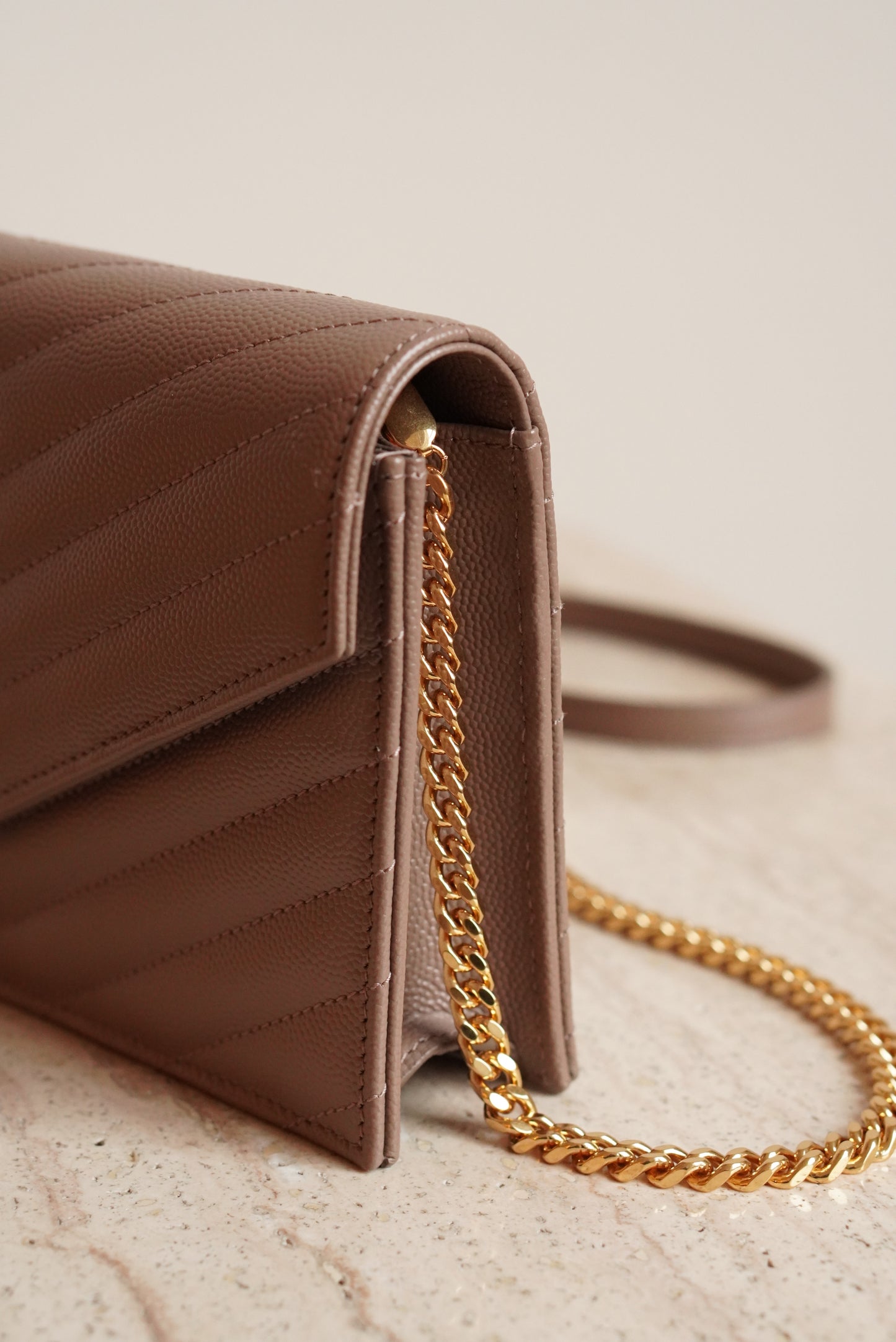 SAINT LAURENT CASSANDRE ENVELOPE CHAIN WALLET