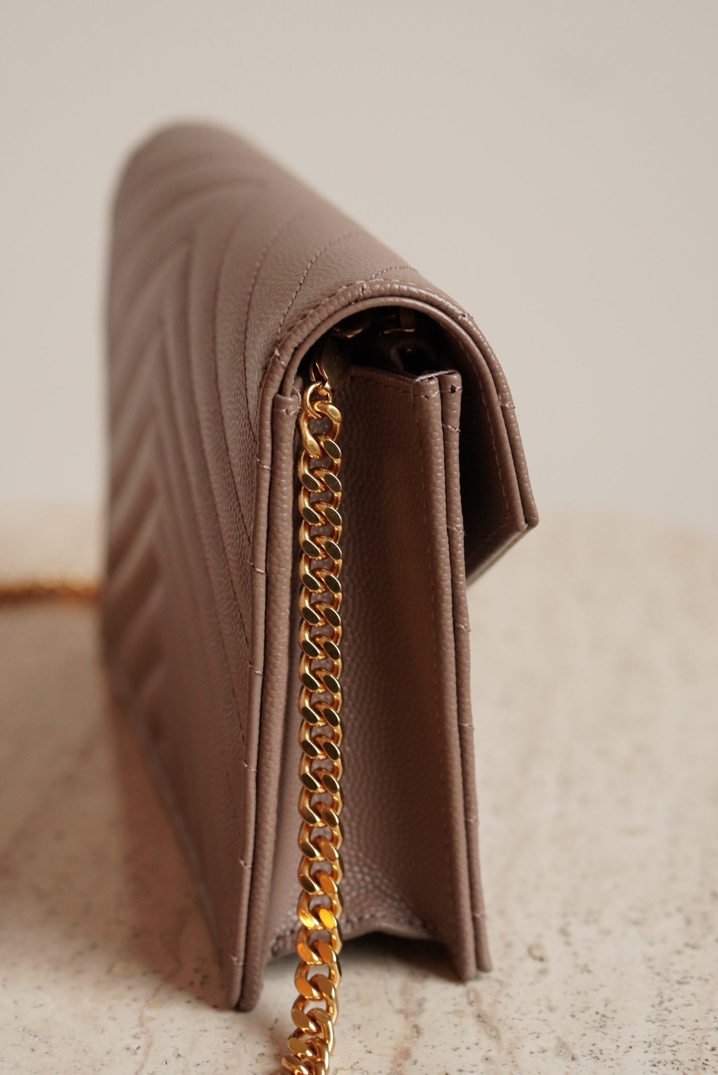 SAINT LAURENT CASSANDRE ENVELOPE CHAIN WALLET