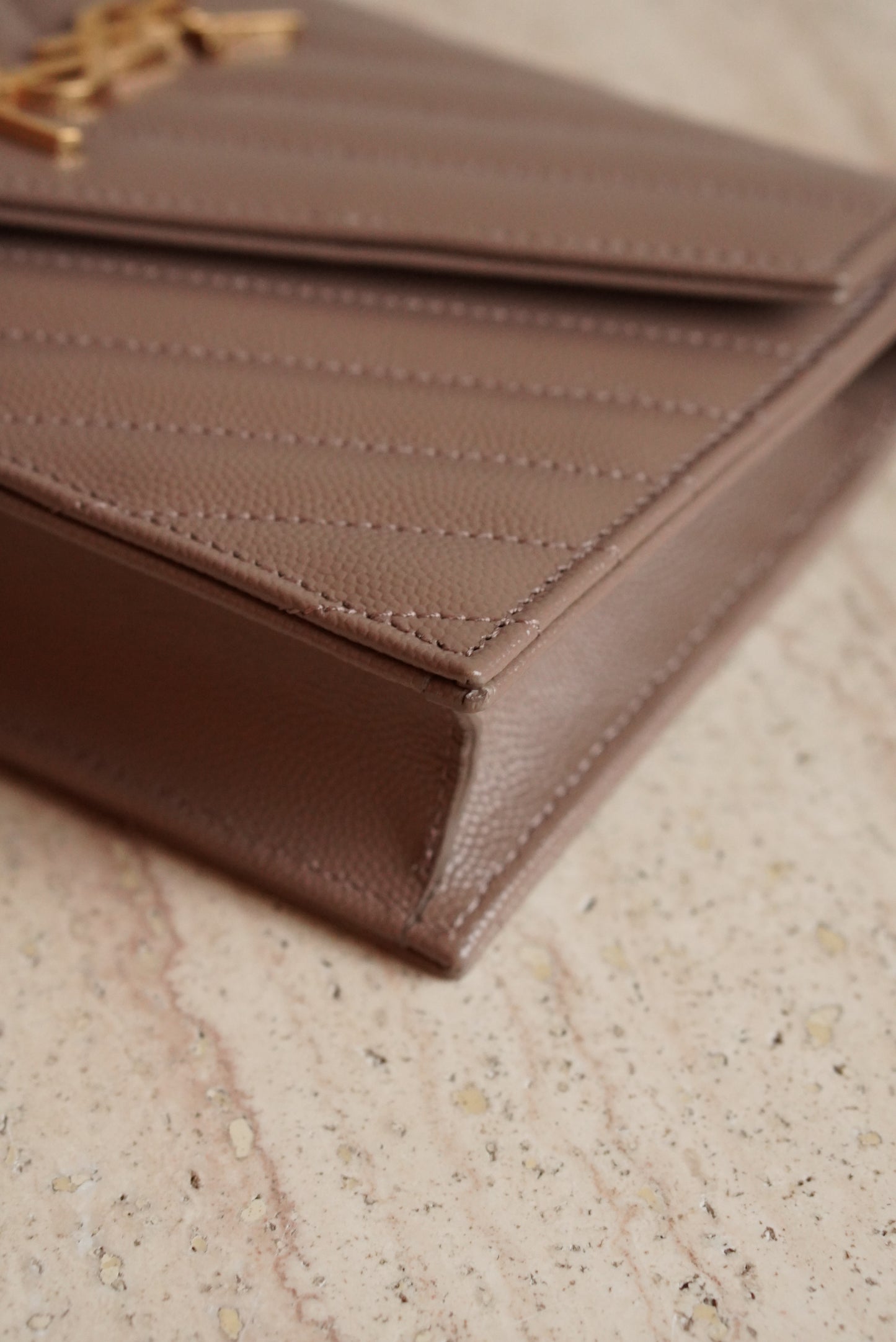 SAINT LAURENT CASSANDRE ENVELOPE CHAIN WALLET