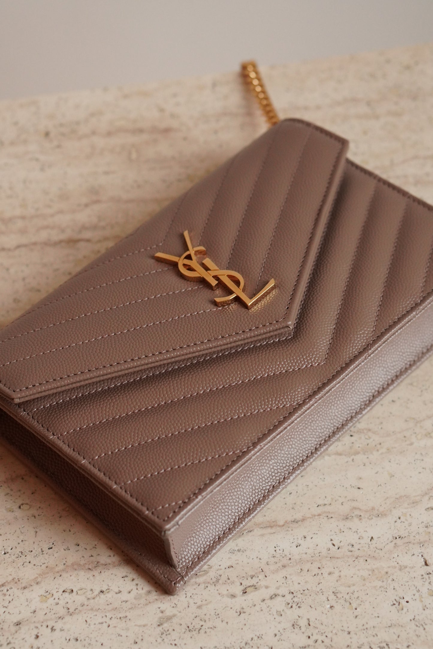 SAINT LAURENT CASSANDRE ENVELOPE CHAIN WALLET