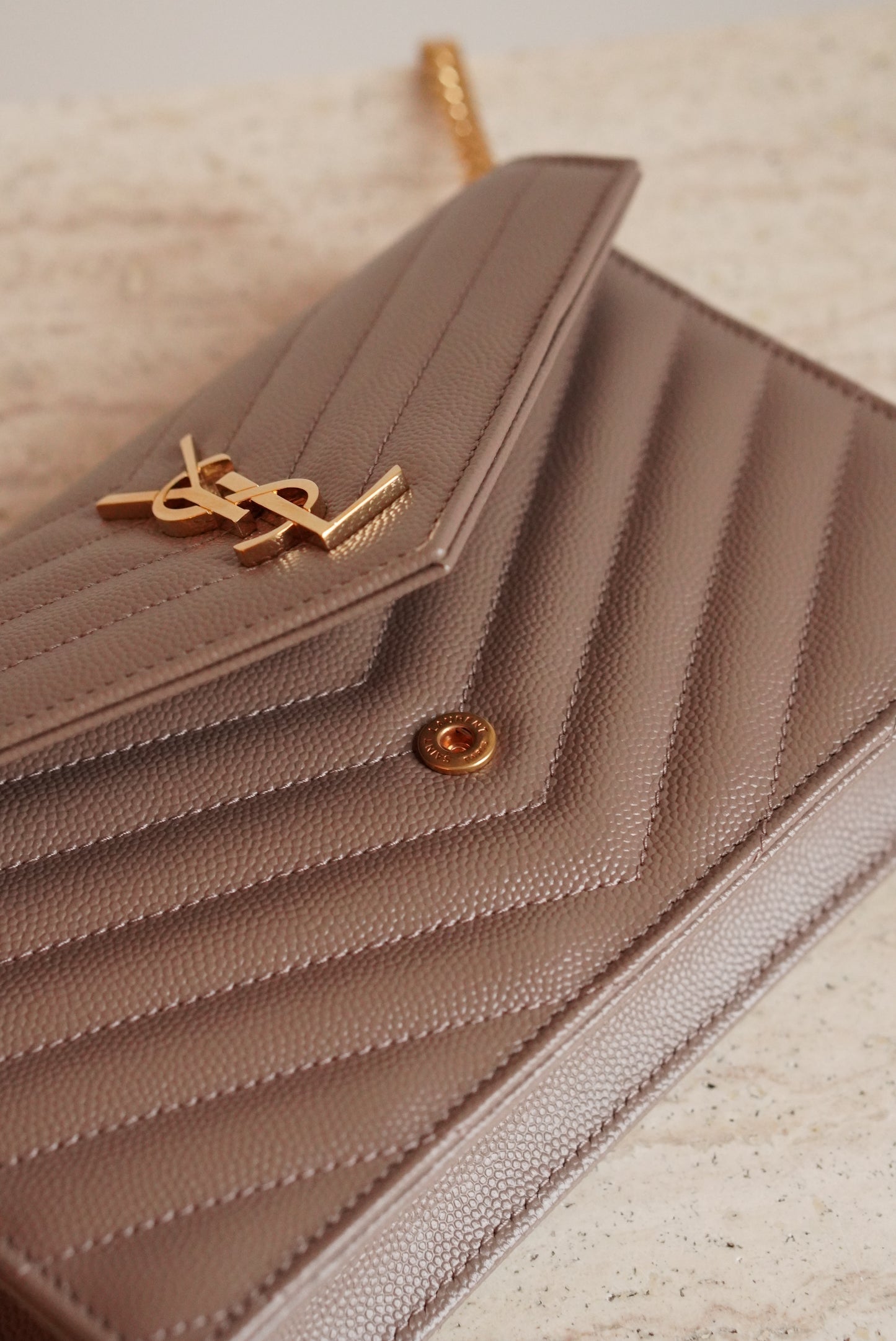 SAINT LAURENT CASSANDRE ENVELOPE CHAIN WALLET