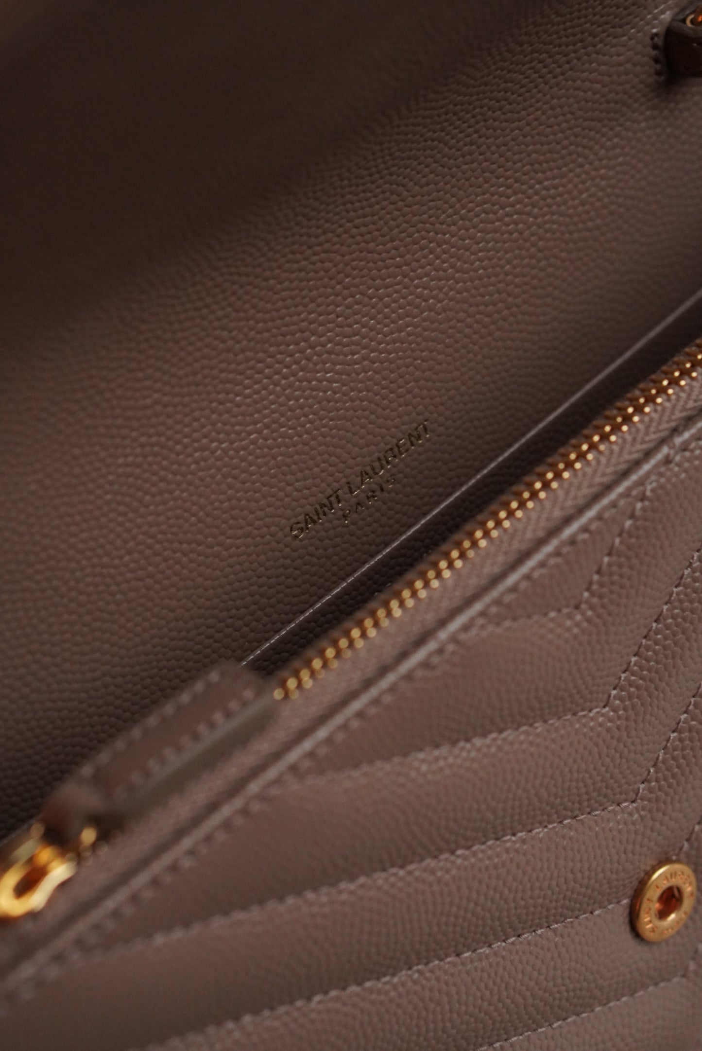 SAINT LAURENT CASSANDRE ENVELOPE CHAIN WALLET
