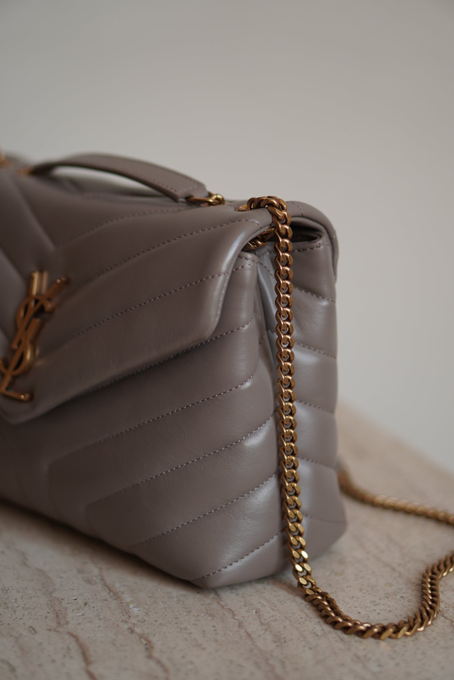 SAINT LAURENT LOULOU SMALL | TAUPE