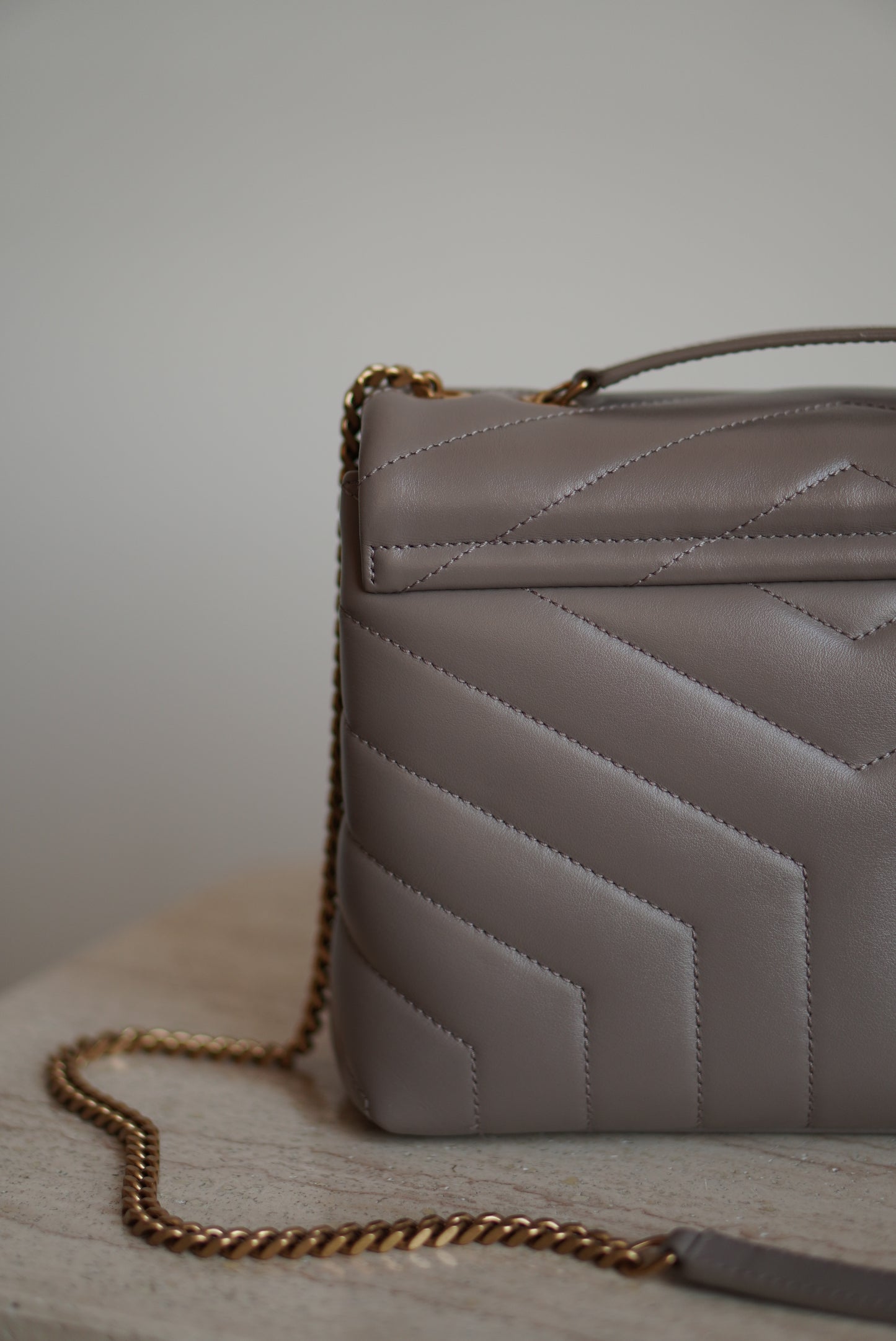 SAINT LAURENT LOULOU SMALL | TAUPE