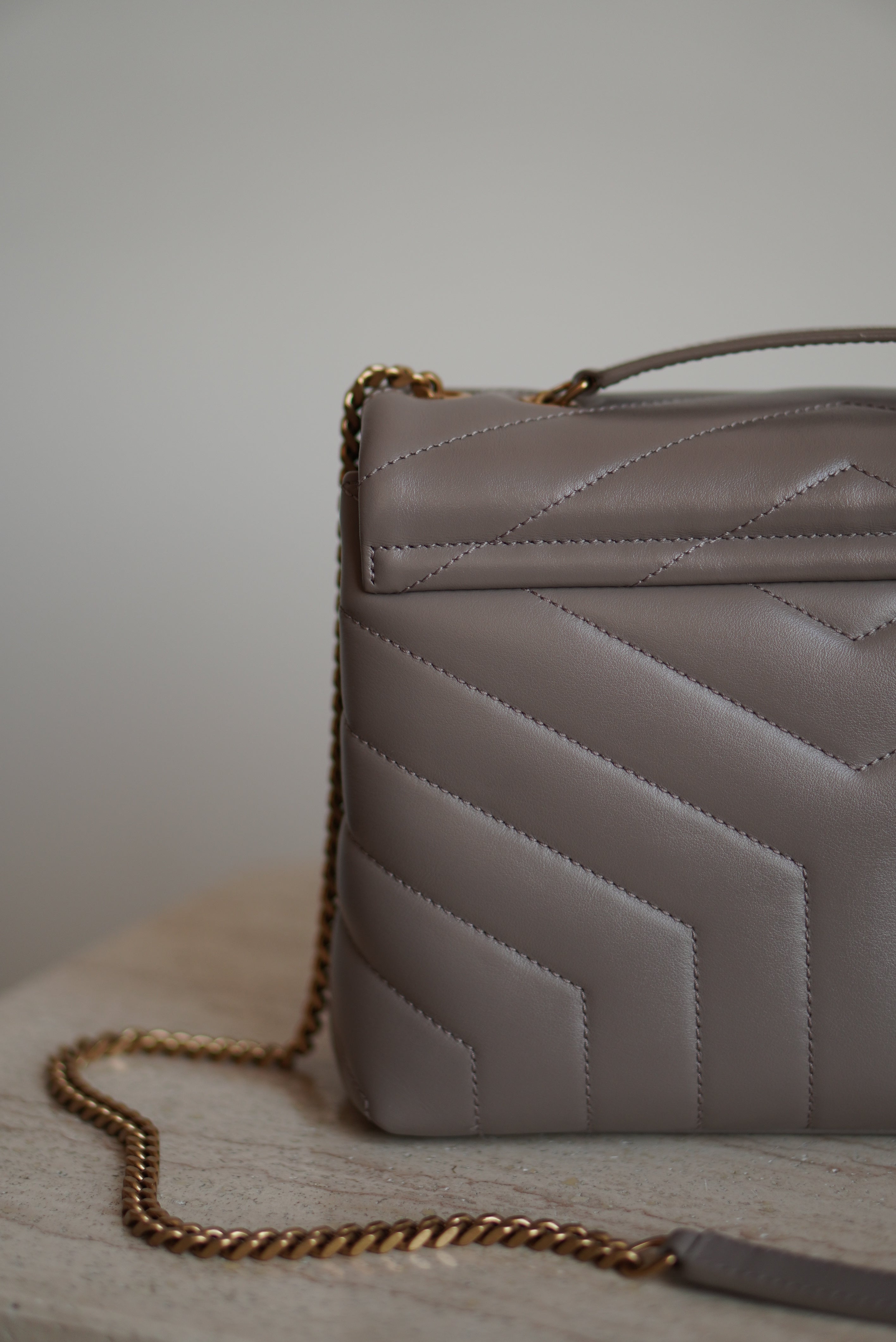 SAINT LAURENT LOULOU SMALL | TAUPE