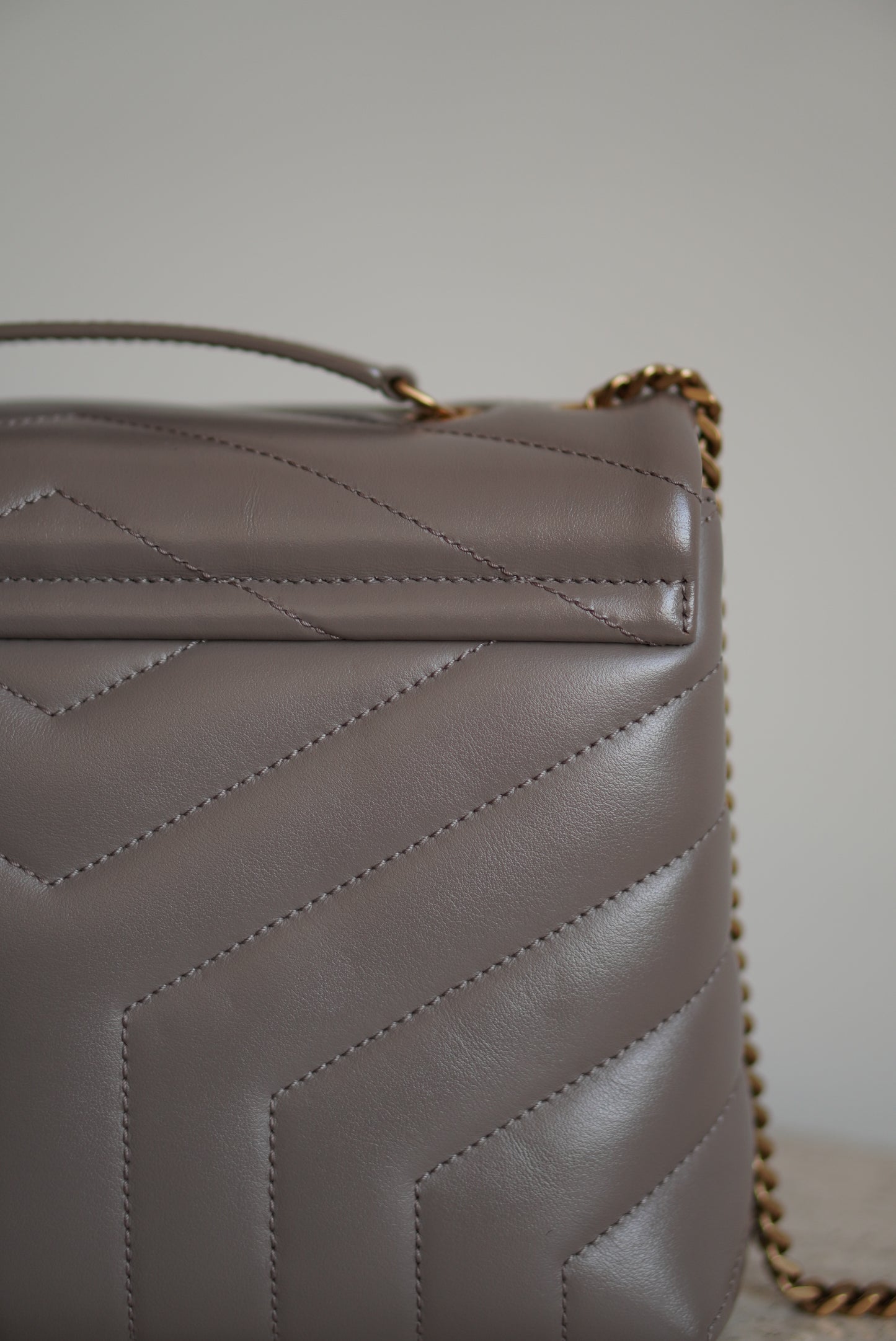SAINT LAURENT LOULOU SMALL | TAUPE