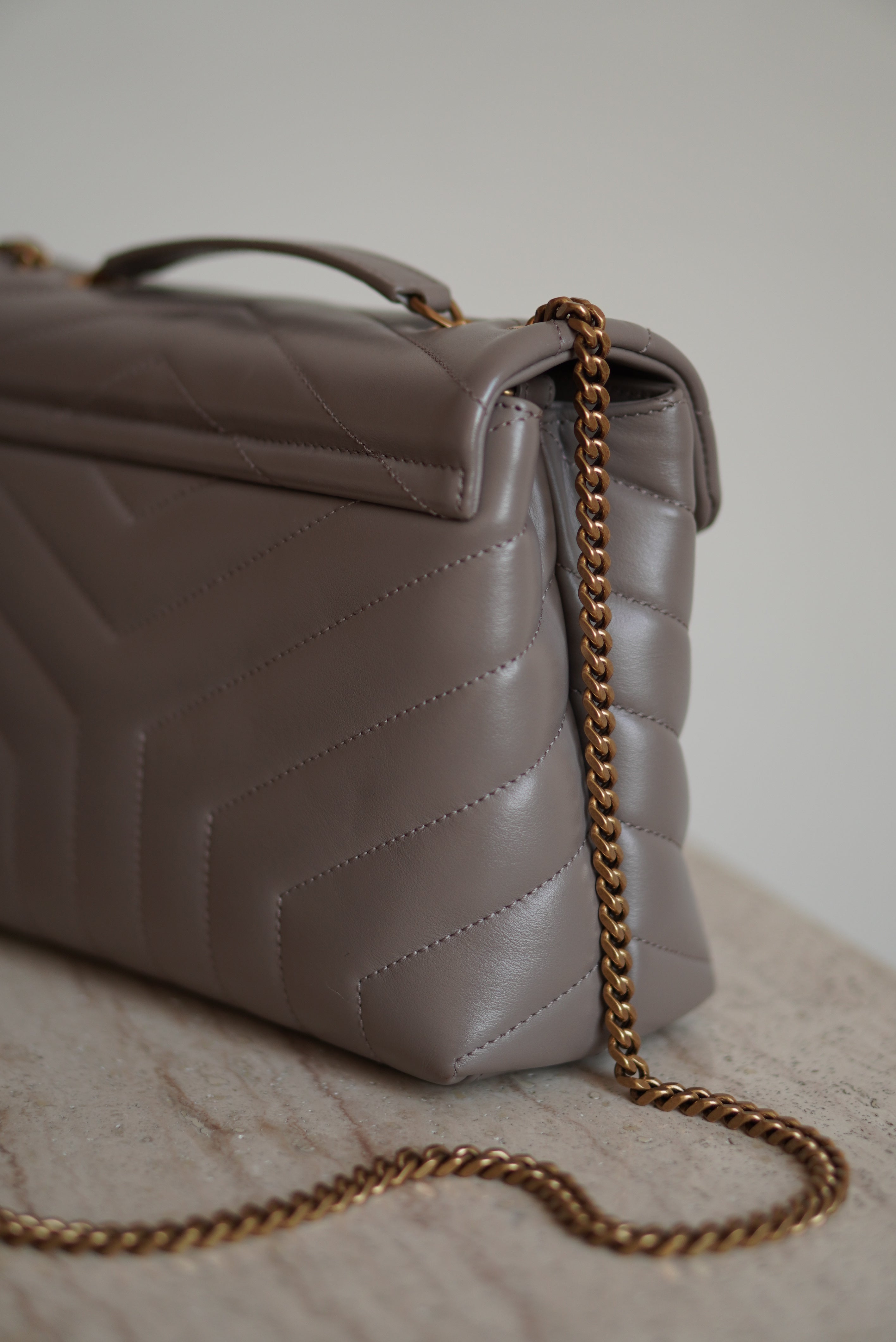 SAINT LAURENT LOULOU SMALL | TAUPE