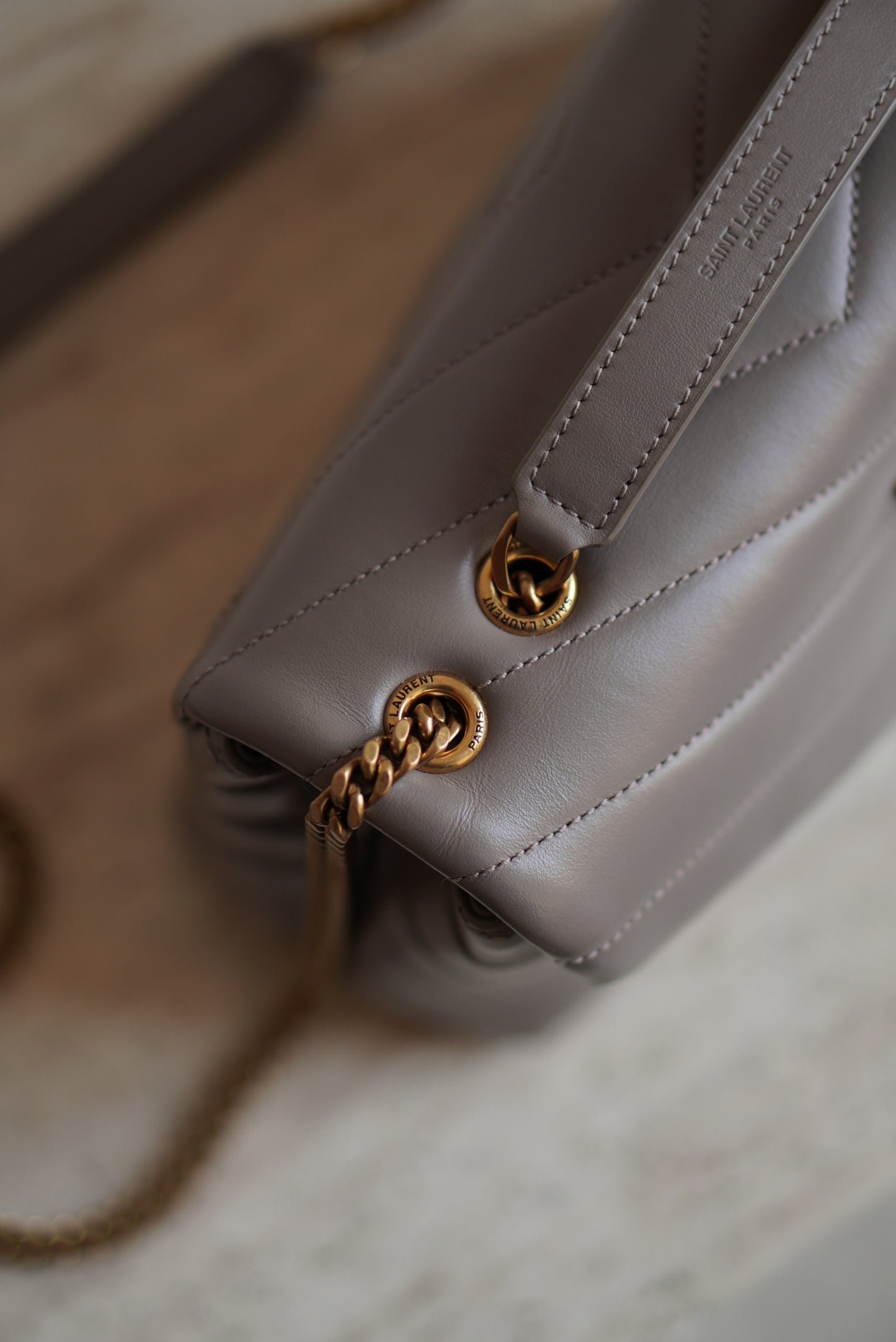 SAINT LAURENT LOULOU SMALL | TAUPE