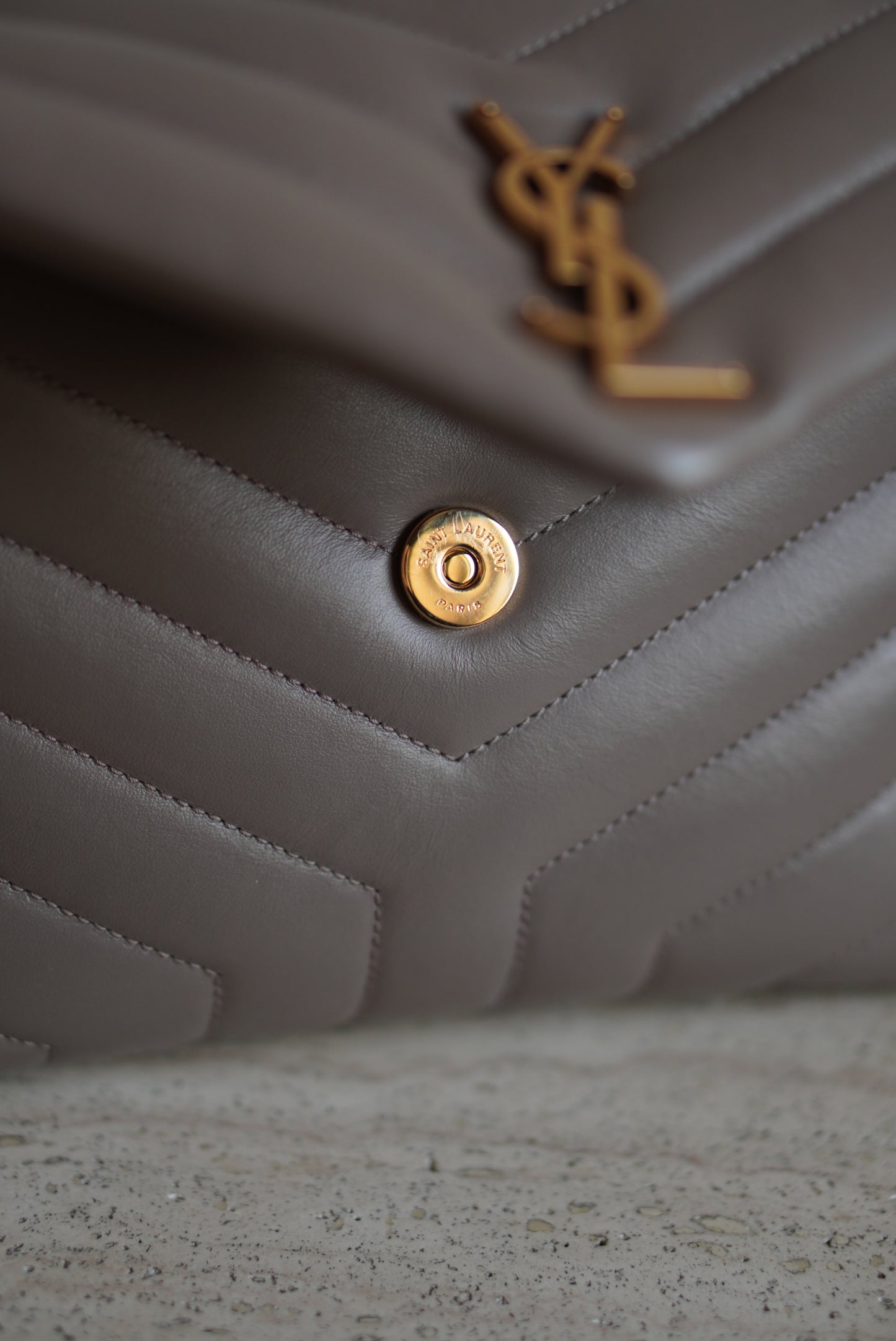 SAINT LAURENT LOULOU SMALL | TAUPE