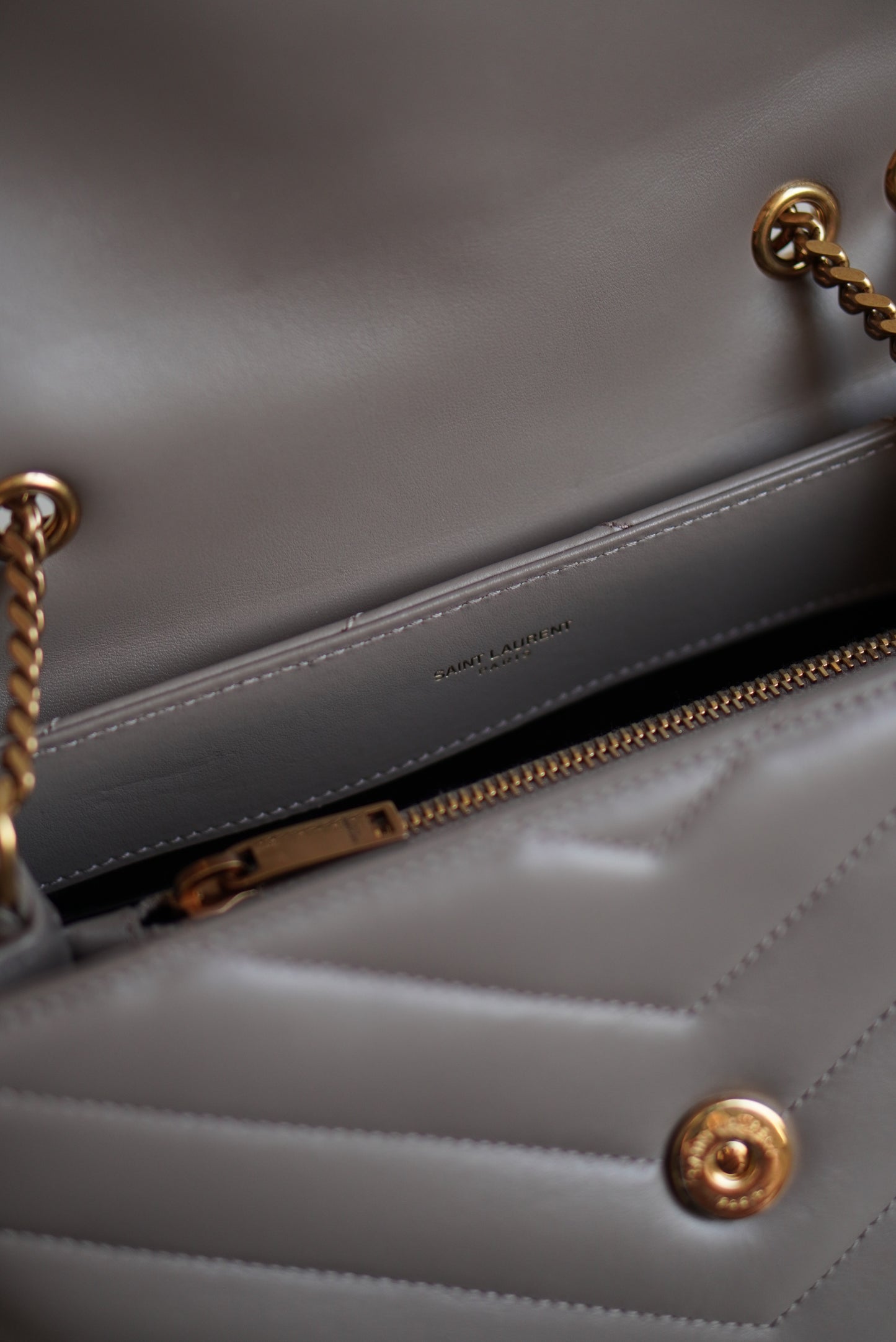SAINT LAURENT LOULOU SMALL | TAUPE