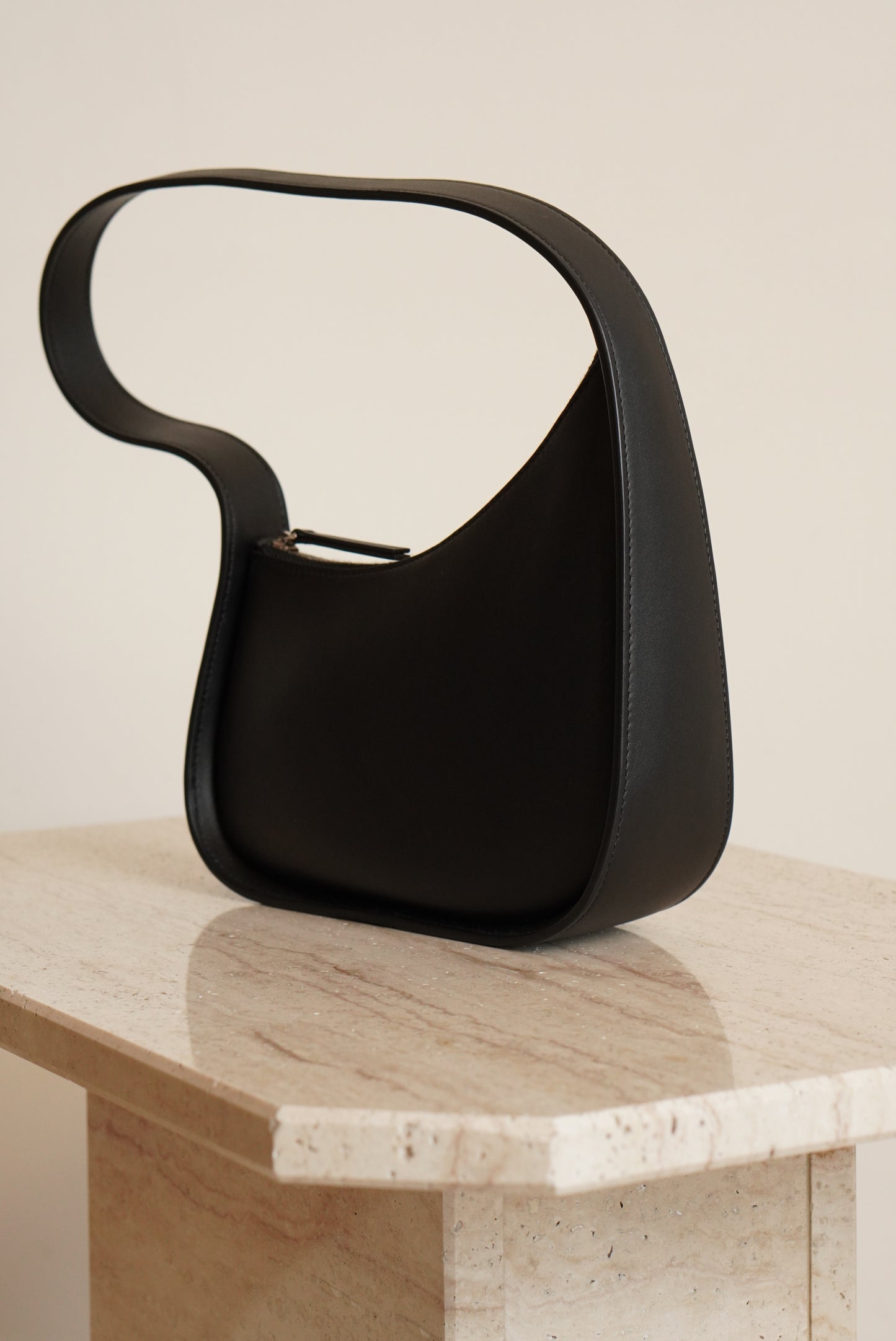 THE ROW HALF MOON BAG | BLACK