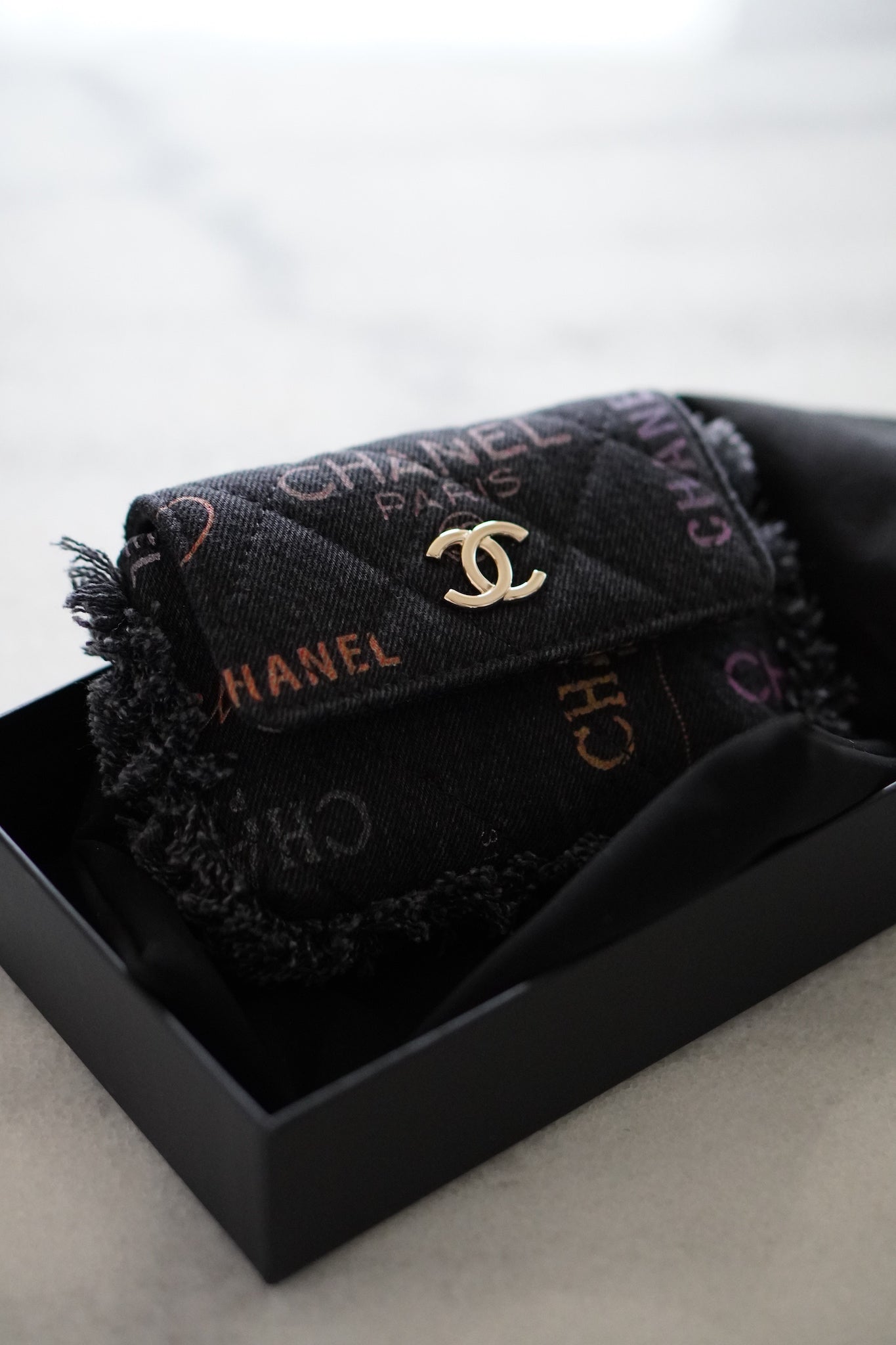 CHANEL MINI VANITY CASE