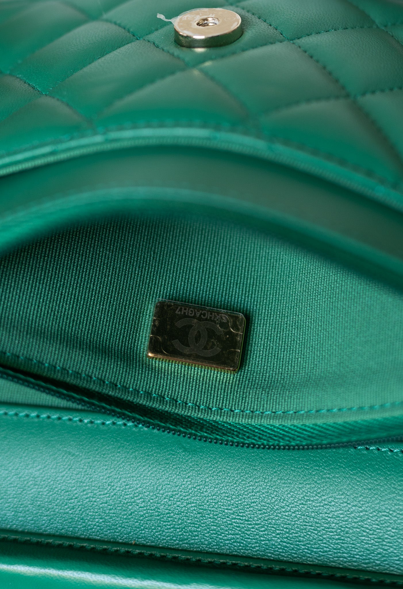 CHANEL WALLET ON CHAIN