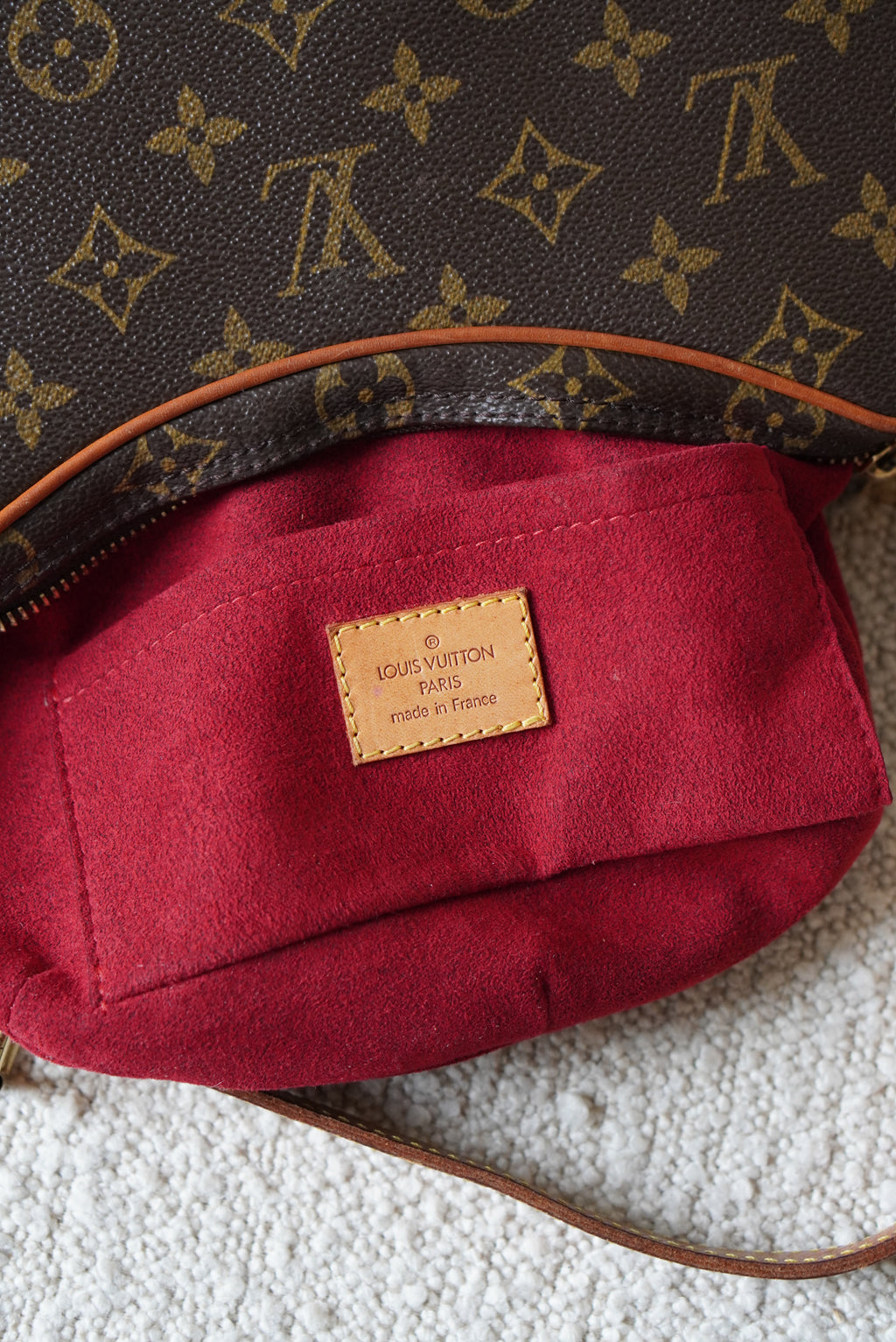 LOUIS VUITTON CROISSANT PM