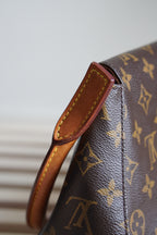 LOUIS VUITTON LOOPING PM