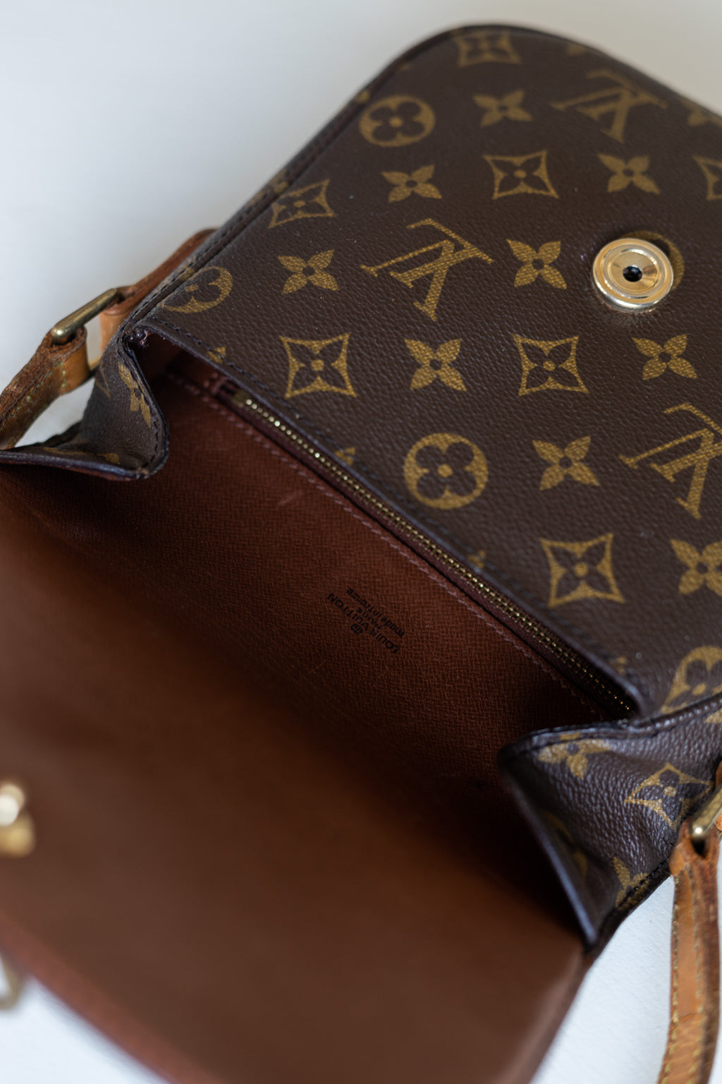 LOUIS VUITTON SAINT CLOUD MM