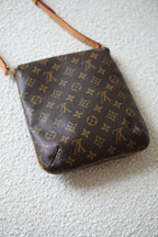 LOUIS VUITTON MUSETTE SALSA PM