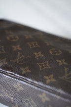 LOUIS VUITTON TROUSSE TOILETTE 23