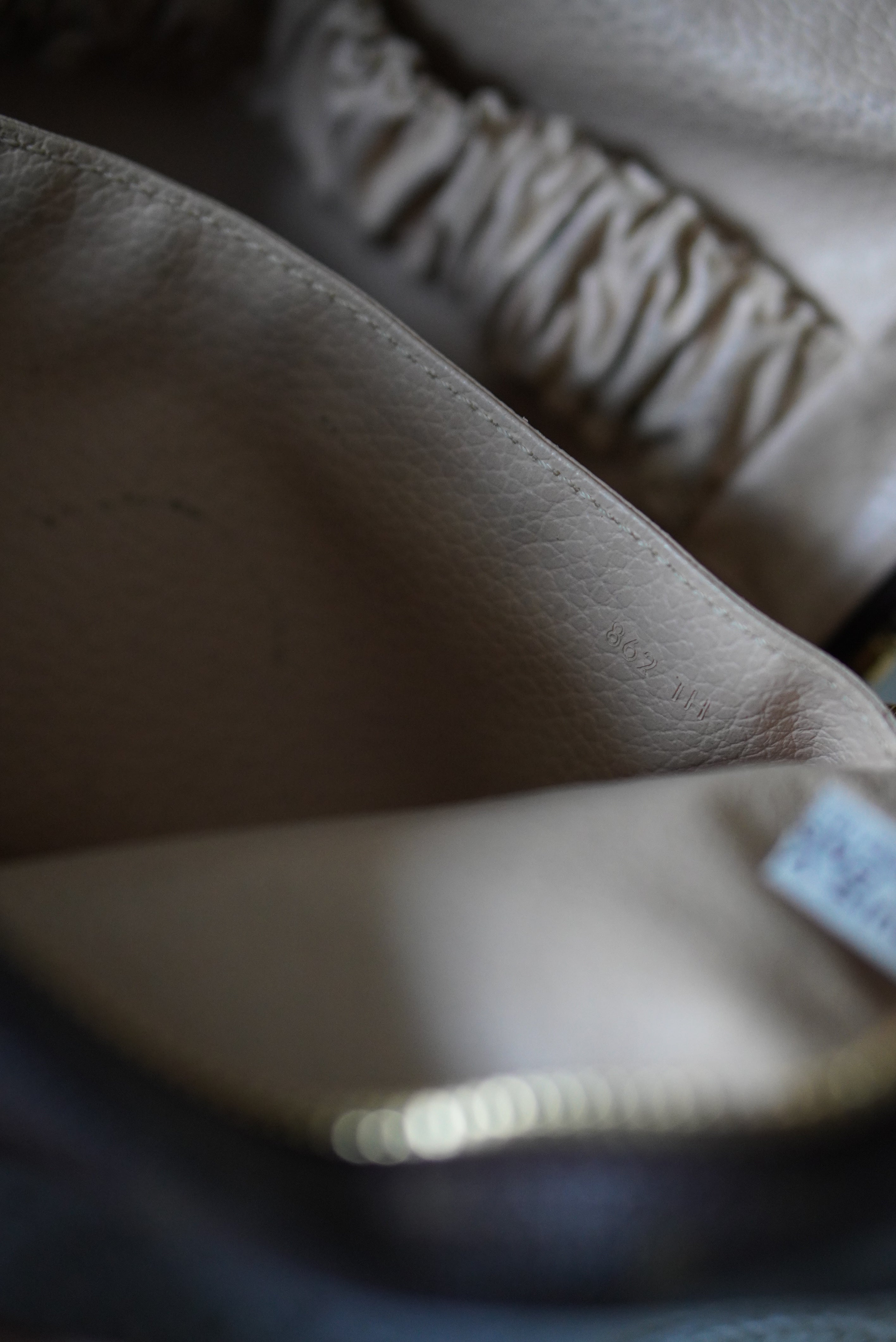 LOUIS VUITTON TROUSSE TOILETTE 23